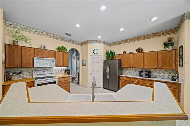 16731 SE 181ST TERRACE, Weirsdale, FL 32195