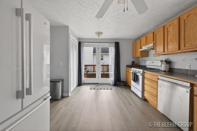 727 Emerald Avenue NE, Grand Rapids, MI 49503