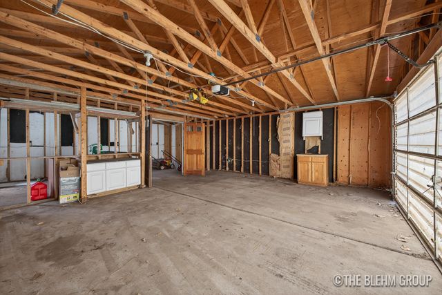 727 Emerald Avenue NE, Grand Rapids, MI 49503