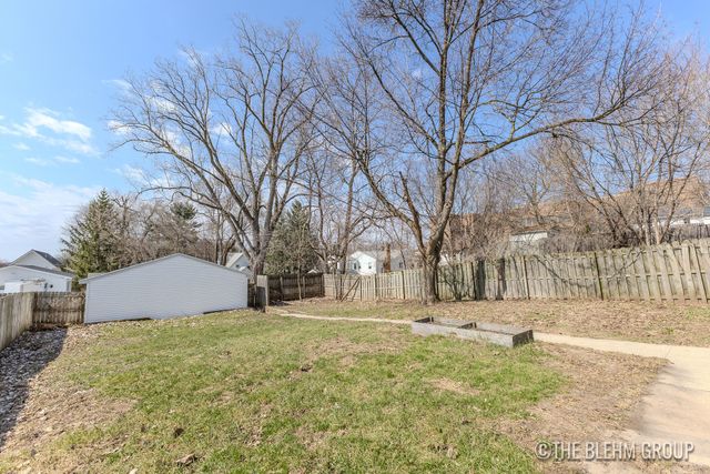 727 Emerald Avenue NE, Grand Rapids, MI 49503