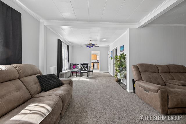 727 Emerald Avenue NE, Grand Rapids, MI 49503