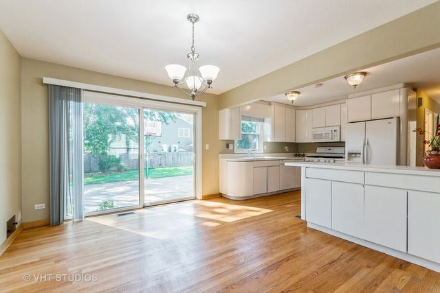 920 Chaucer Way, Buffalo Grove, IL 60089