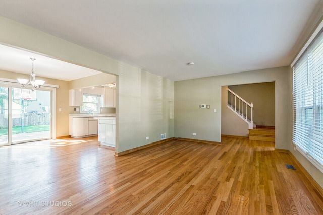 920 Chaucer Way, Buffalo Grove, IL 60089