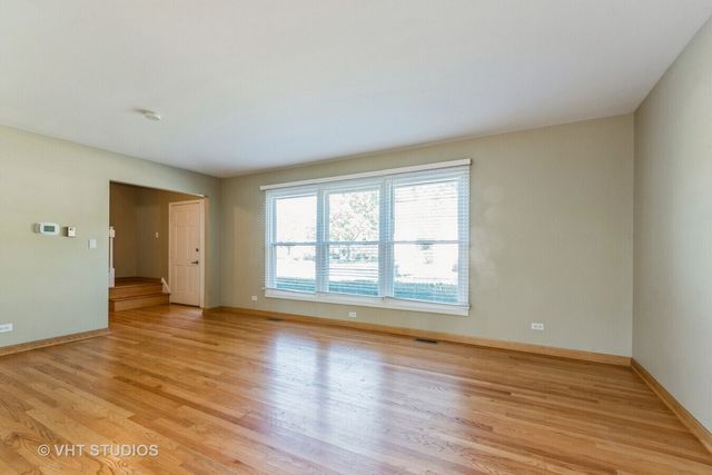 920 Chaucer Way, Buffalo Grove, IL 60089