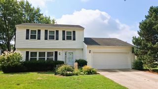 920 Chaucer Way, Buffalo Grove, IL 60089