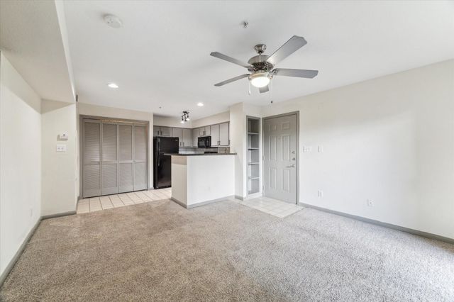 1710 W T C Jester Boulevard 5204, Houston, TX 77008