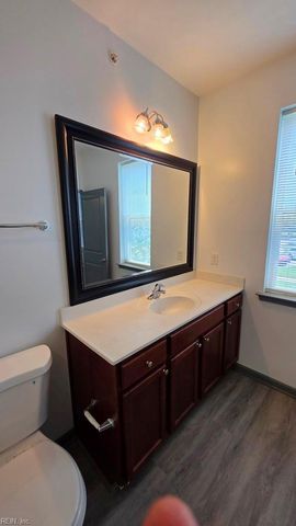 4332 Hillingdon Bnd Apt 206, Chesapeake, VA 23321
