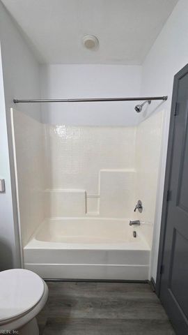 4332 Hillingdon Bnd Apt 206, Chesapeake, VA 23321