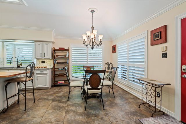 2025 Sandy Coast Circle, League City, TX 77573