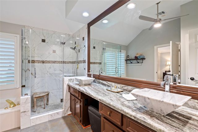 2025 Sandy Coast Circle, League City, TX 77573