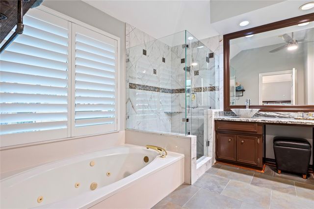 2025 Sandy Coast Circle, League City, TX 77573