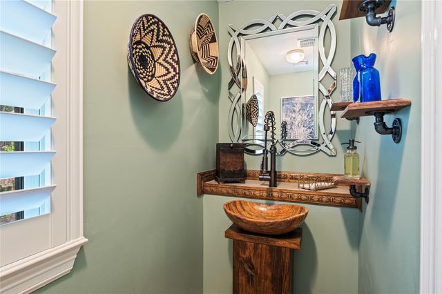 2025 Sandy Coast Circle, League City, TX 77573