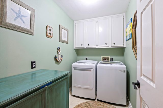 2025 Sandy Coast Circle, League City, TX 77573