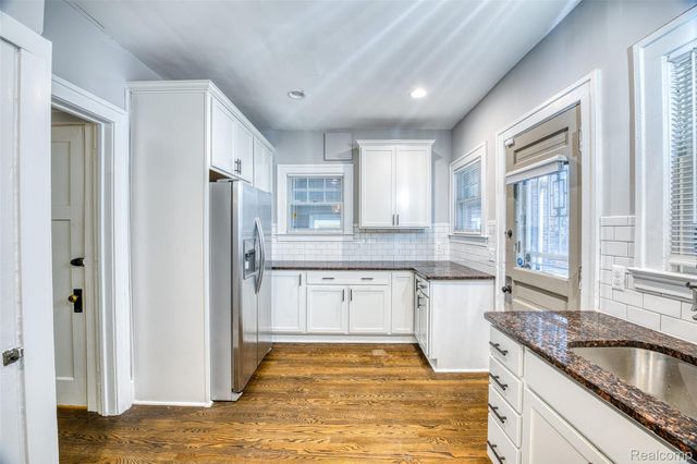 1525 Edison Street, Detroit, MI 48206