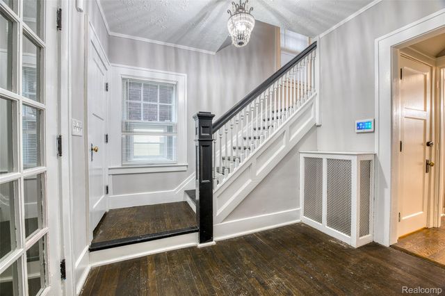 1525 Edison Street, Detroit, MI 48206