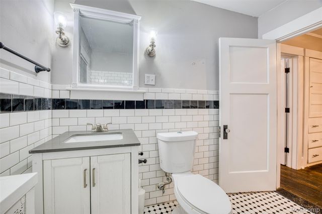 1525 Edison Street, Detroit, MI 48206