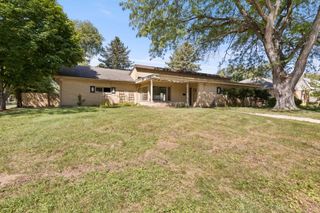 1104 Winthrop Lane, Rockford, IL 61107