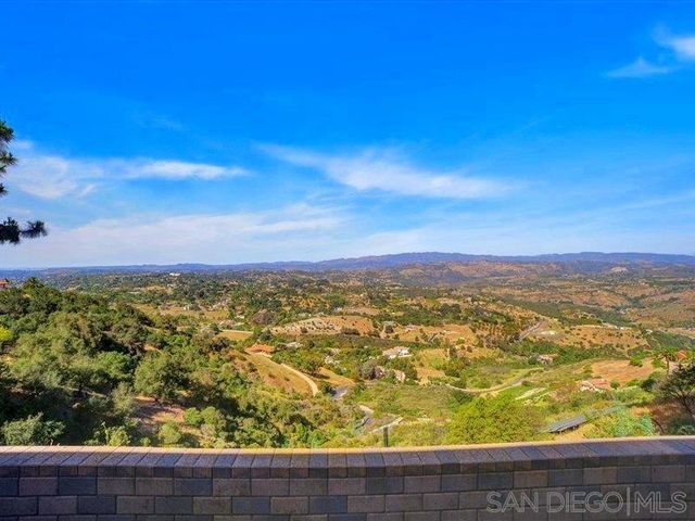 3360 Toyon Heights Drive, Fallbrook, CA 92028