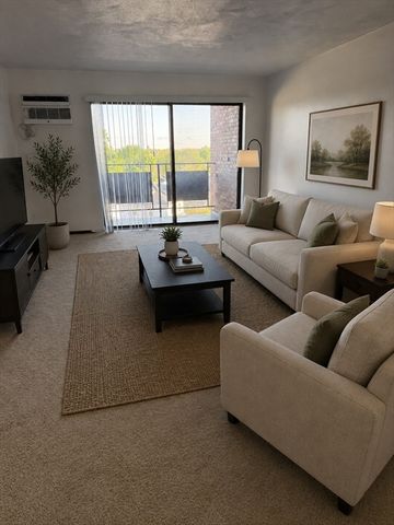 2 Victory Road 38, Lynn, MA 01902