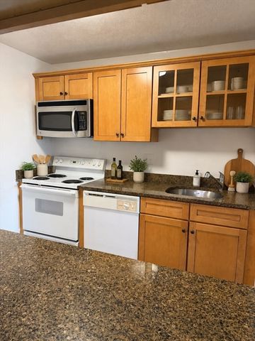 2 Victory Road 38, Lynn, MA 01902