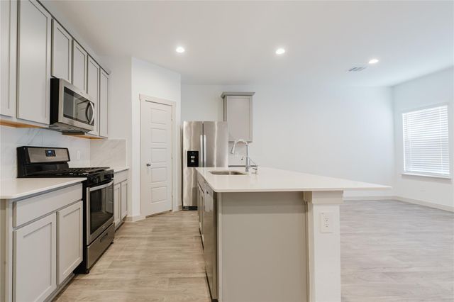 250 John House Lane, Rosharon, TX 77583