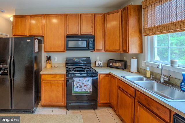 46 BECKERS CORNER, West Creek, NJ 08092