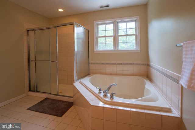 46 BECKERS CORNER, West Creek, NJ 08092
