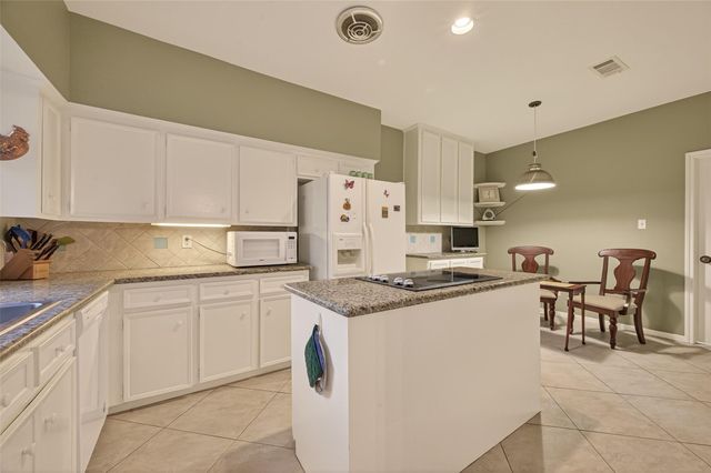 11614 Cedar Creek Drive, Houston, TX 77077