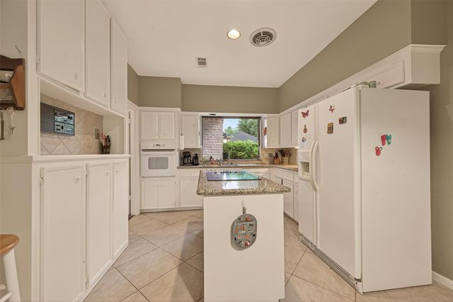 11614 Cedar Creek Drive, Houston, TX 77077