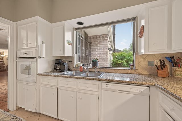 11614 Cedar Creek Drive, Houston, TX 77077