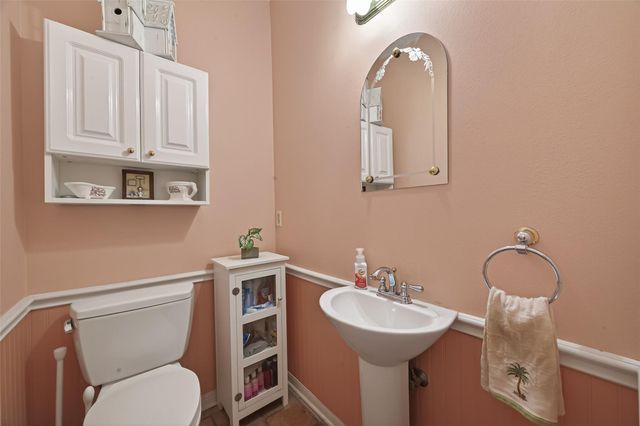 11614 Cedar Creek Drive, Houston, TX 77077