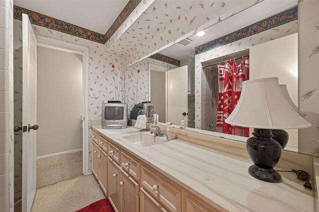 11614 Cedar Creek Drive, Houston, TX 77077