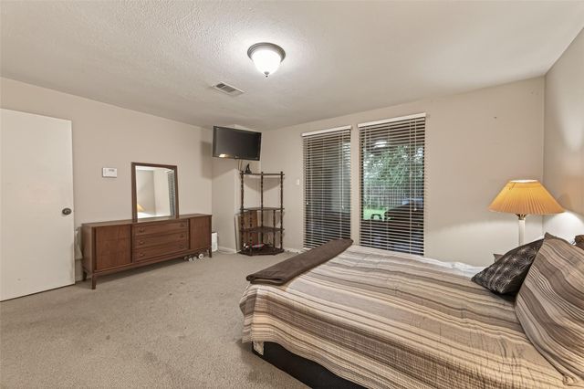 11614 Cedar Creek Drive, Houston, TX 77077
