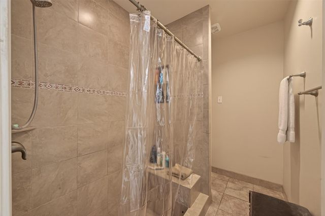 11614 Cedar Creek Drive, Houston, TX 77077