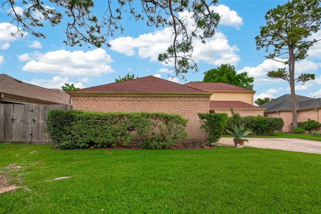 11614 Cedar Creek Drive, Houston, TX 77077
