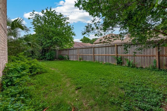 11614 Cedar Creek Drive, Houston, TX 77077