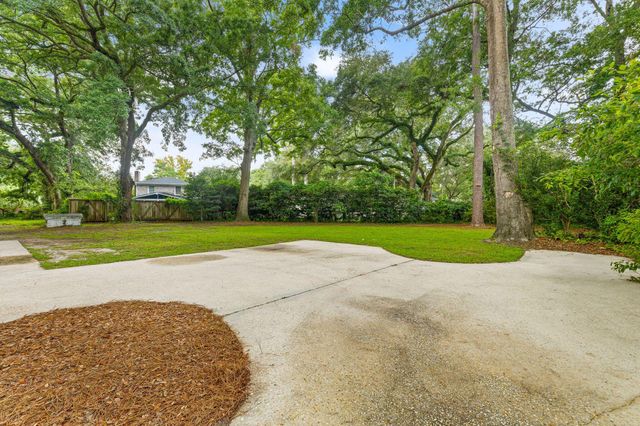 1775 Balfoure Drive, Charleston, SC 29407