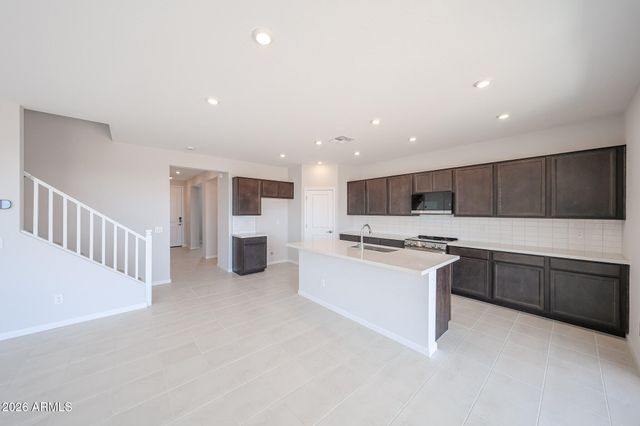 18266 W SAND HILLS Drive, Surprise, AZ 85387