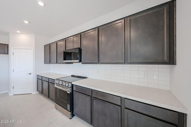 18266 W SAND HILLS Drive, Surprise, AZ 85387