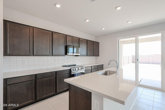 18266 W SAND HILLS Drive, Surprise, AZ 85387