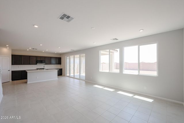 18266 W SAND HILLS Drive, Surprise, AZ 85387