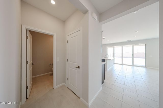 18266 W SAND HILLS Drive, Surprise, AZ 85387