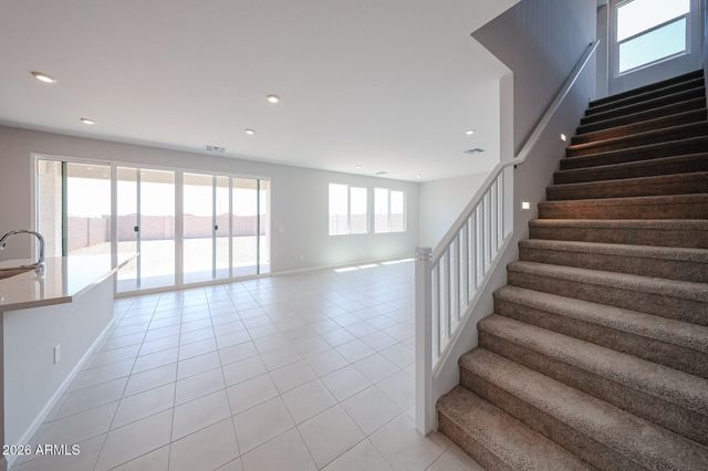 18266 W SAND HILLS Drive, Surprise, AZ 85387