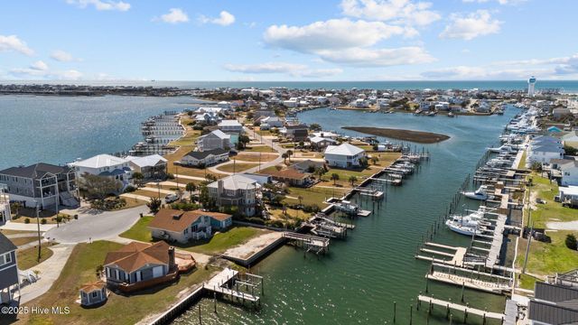247 Bayview Boulevard, Atlantic Beach, NC 28512