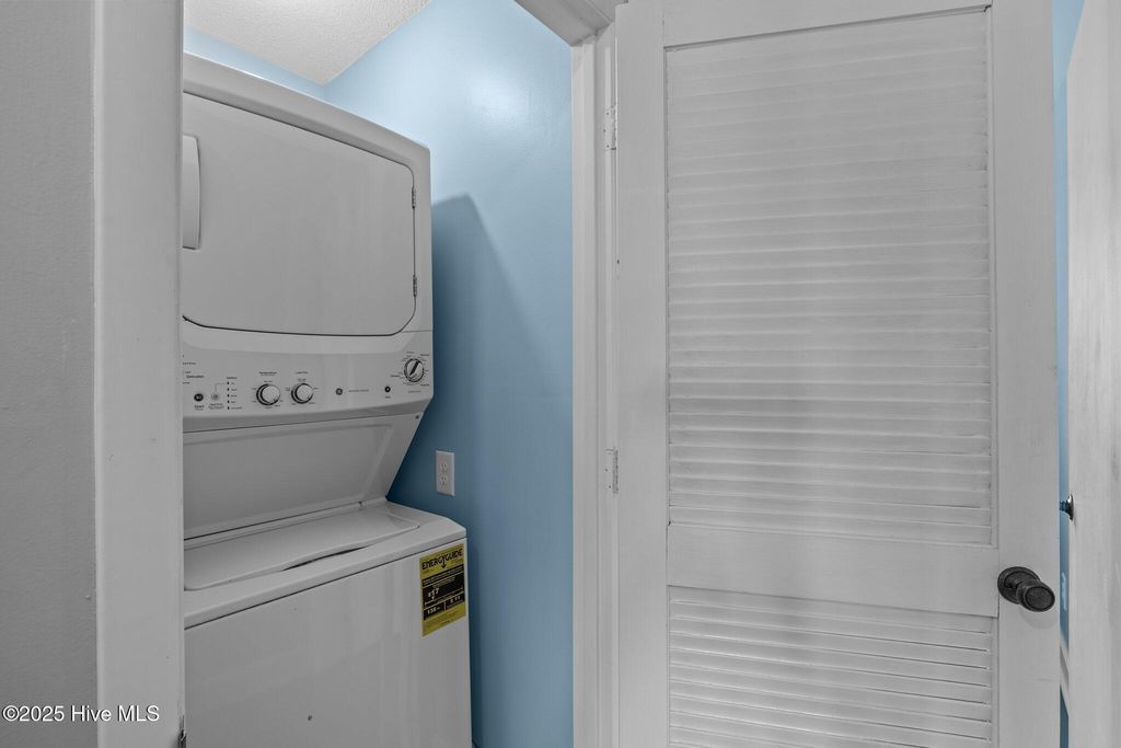 Image 31 of property listing at 247 Bayview Boulevard, Atlantic Beach, NC 28512