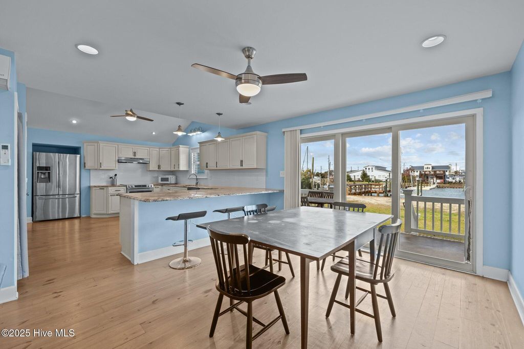 Image 8 of property listing at 247 Bayview Boulevard, Atlantic Beach, NC 28512