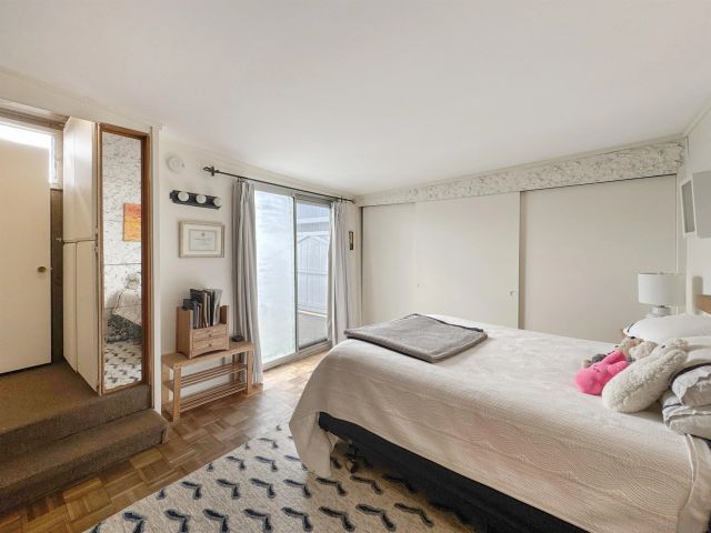 809 Sunset Ct, San Diego, CA 92109