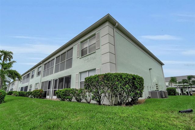 5725 GREENWOOD AVENUE 4201, North Port, FL 34287