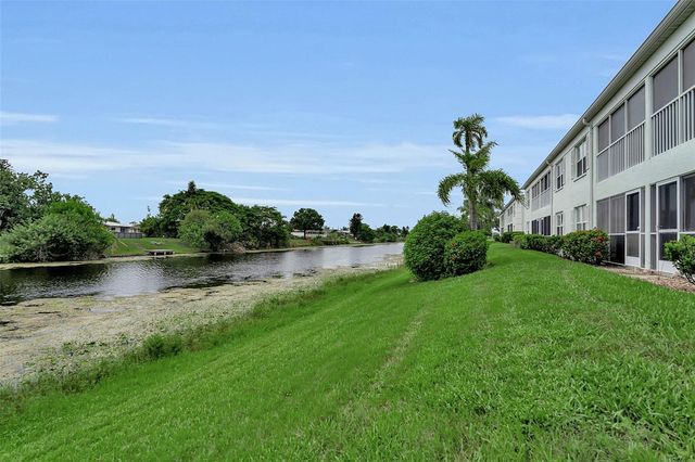 5725 GREENWOOD AVENUE 4201, North Port, FL 34287