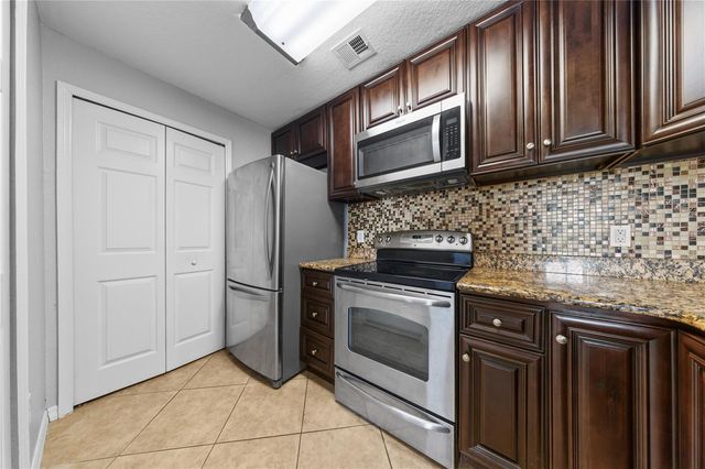 7511 SEURAT STREET 10201, Orlando, FL 32819